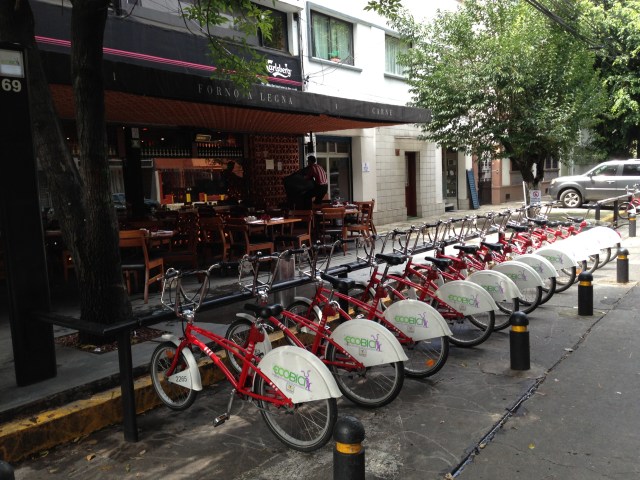 Bike-sharing in Condesa.