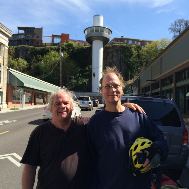 New friends Gregory & Tim invited me on a bike ride to Oregon City.